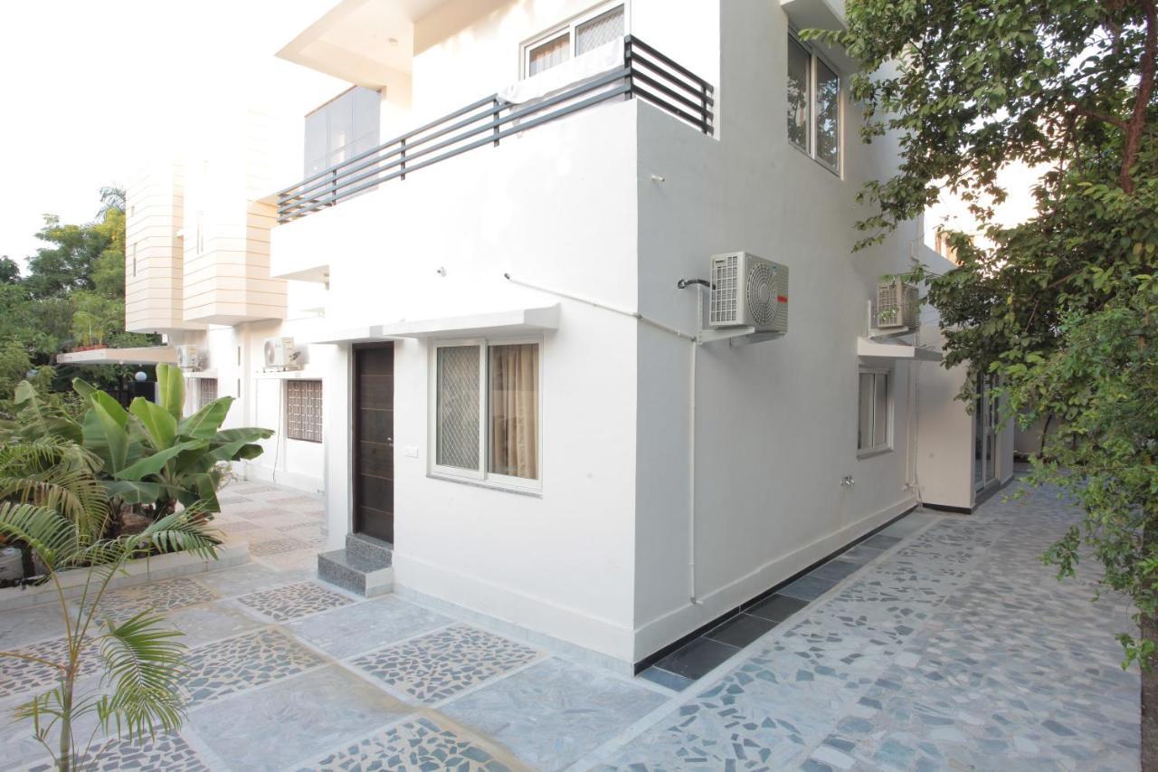 Mimosa Bed & Breakfast 2*